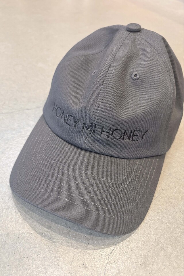 ハニーミーハニー  ロゴキャップ Honey mi Honey（キャップ）のフリマアイテム一覧