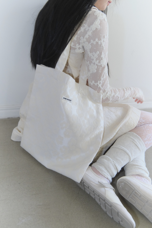 flower jacquard tote bag