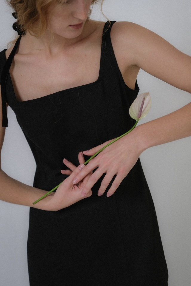 HONEY MI HONEY｜ストレッチデニムワンピース｜フレアシルエットで女性