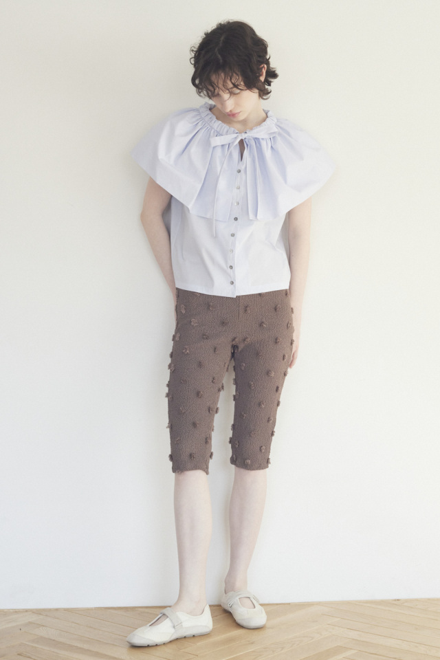 balloon collar ribbon blouse