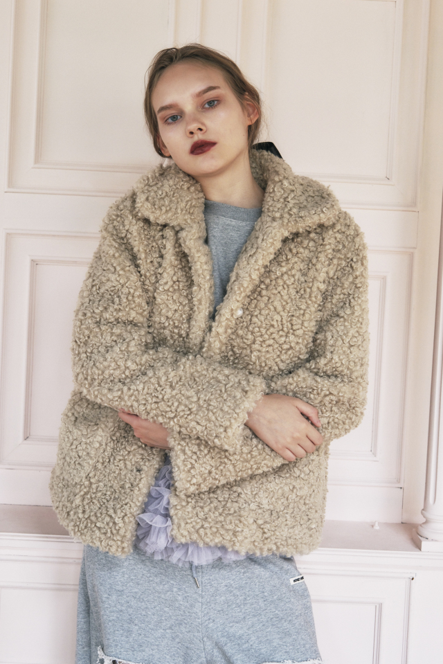 HONEY MI HONEY｜パールボタン付きボアジャケット｜大人可愛い冬アウター