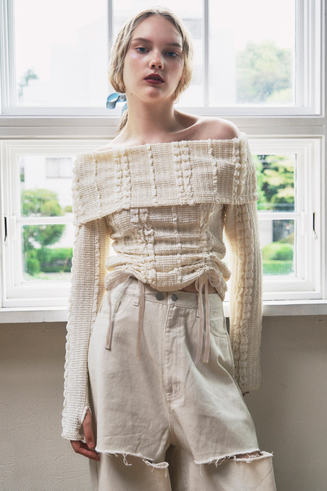 【HONEY MI HONEY】drawstring ribbon off-shoulder top