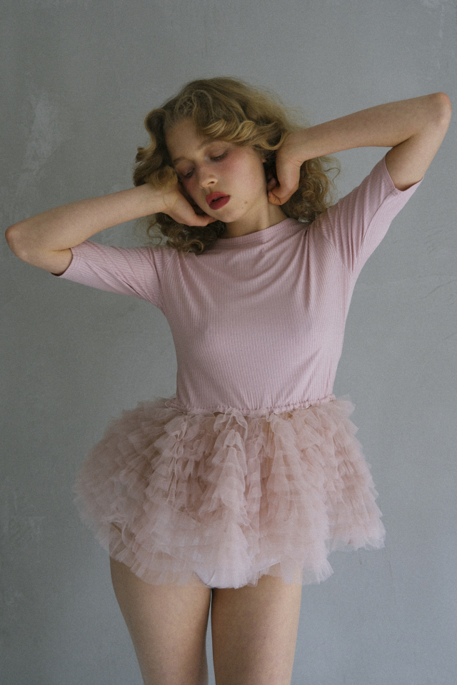 【HONEY MI HONEY】tulle peplum rib cutsew