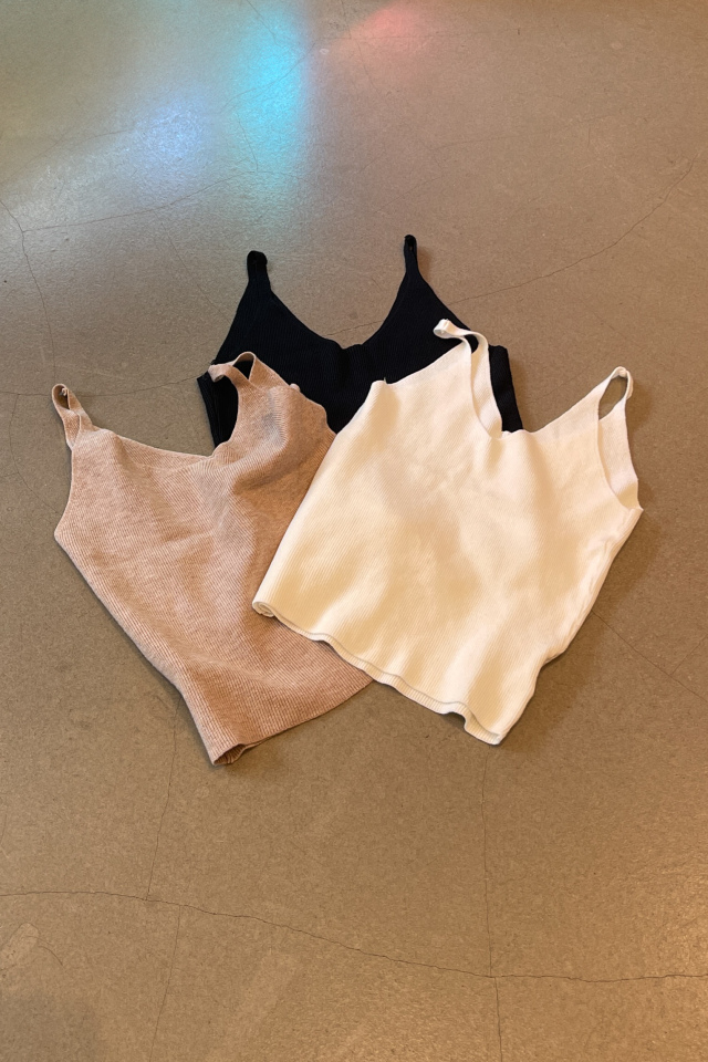 【ALORA THE WAY】V neck knit tops