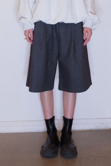 【ALORA THE WAY】wool like half pants