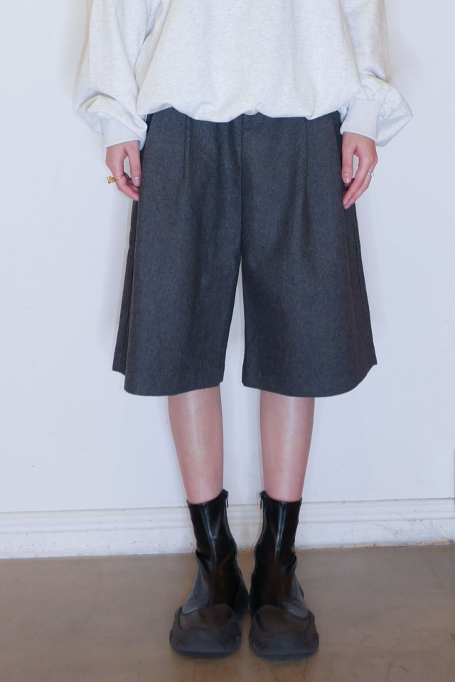【ALORA THE WAY】wool like half pants