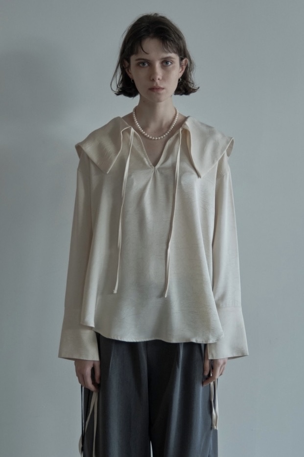 【ALORA THE WAY】sailor collar satin blouse