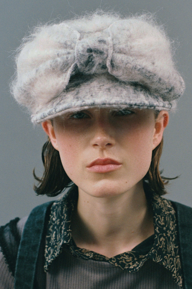 【AWESOME NEEDS】BELLBOY CAP_RIBBON_SNOW