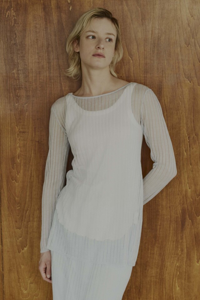 na.e Sheer Rib Knit グレー　ナエ VONIQUE / IIROT/ Sheer rib knit