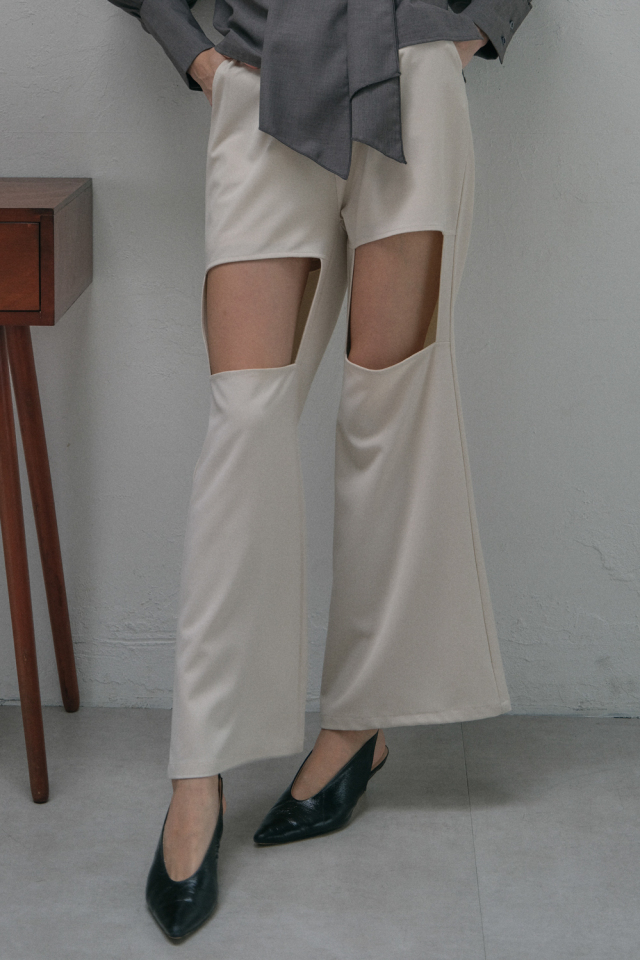 未使用タグ付☆ELLIE エリー ジョーゼットフレアパンツ M ベージュ ジョーゼットフレアパンツ【BEIGE】 – ELLIE