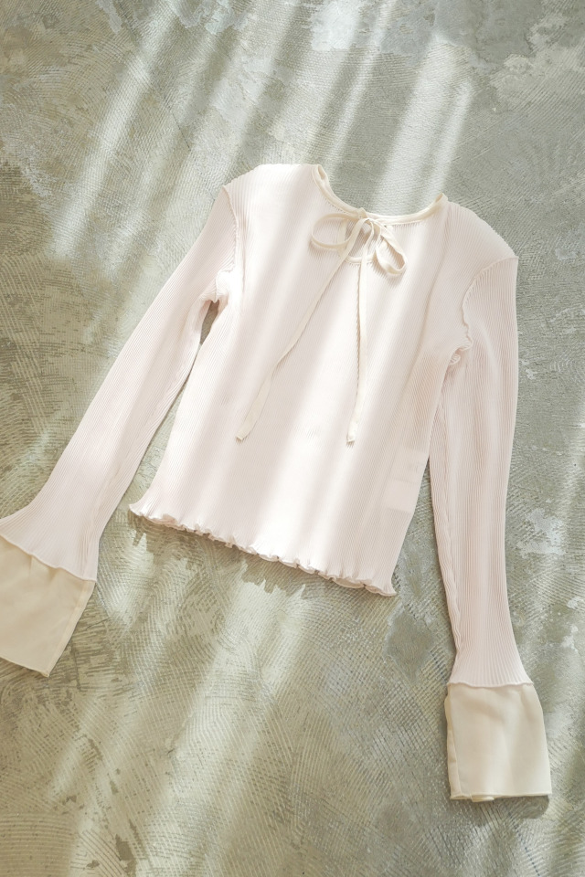 【MAISON ELLIE】chiffon bell sleeve pleats blouse