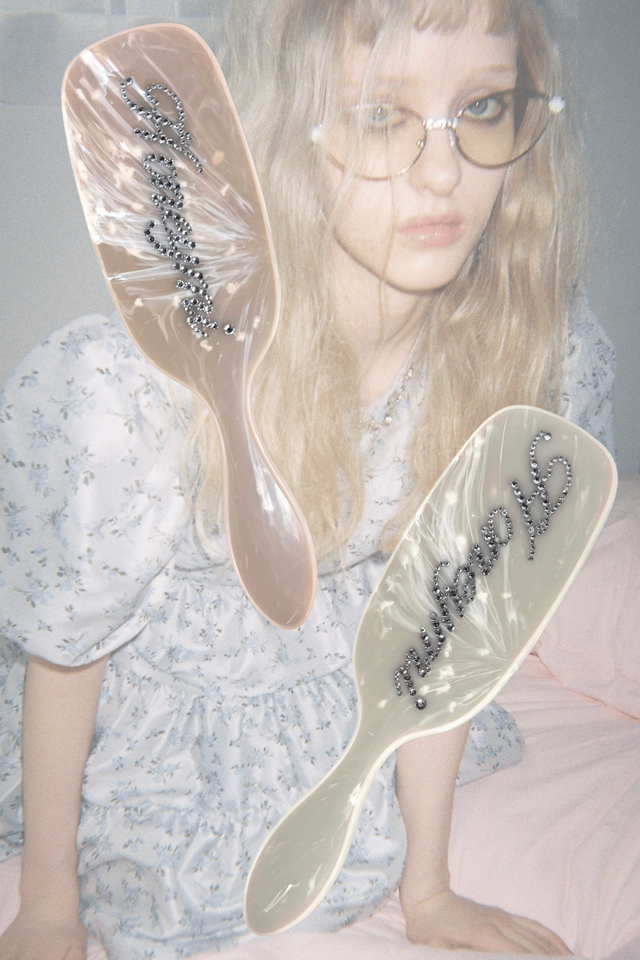 【HONEY MI HONEY】Honeymi logo hairbrush