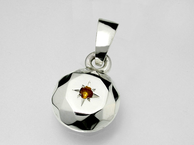 シトリン・ペンダント（11月）