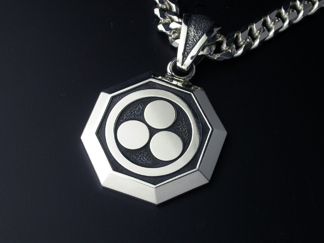 家紋ペンダント・八角