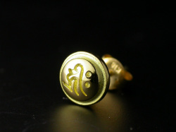 守護梵字ピアス・K18ゴールド（1個・片耳分）