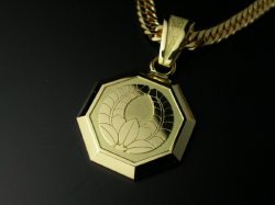 家紋ペンダント・八角・大・K18金ゴールド・松コース
