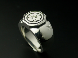 Option-家紋リング石留め（ダイヤ）