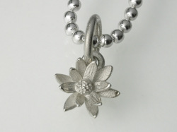 Lotusペンダント・SV