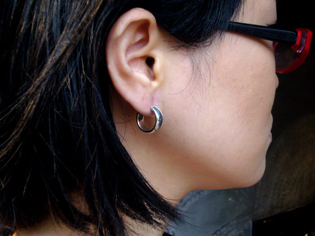 梵字入りのシルバーピアス