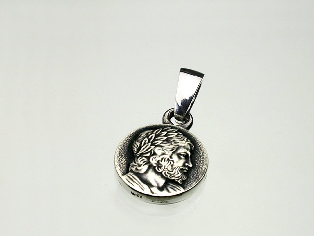 ゼウス・ペンダント