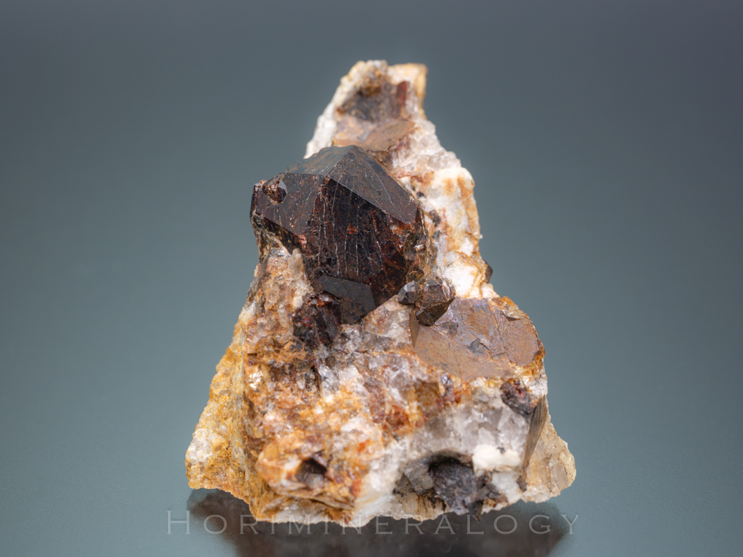 鉄ばんざくろ石