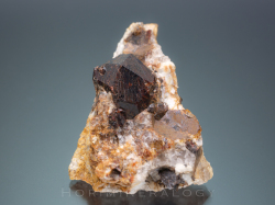 鉄ばんざくろ石