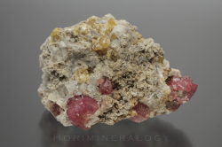 灰ばんざくろ石