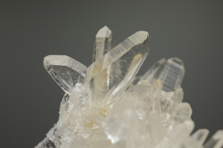 水晶・日本式双晶