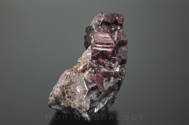 パイロクスマンガン石