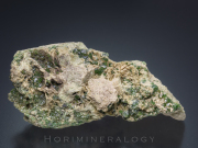 灰ばんざくろ石