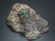 灰クロムざくろ石