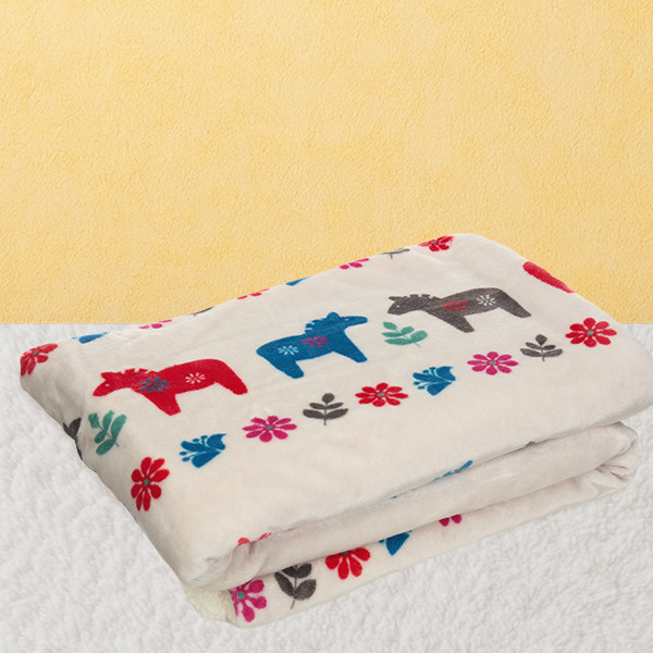 ふんわり　ダーラナホース　ブランケット