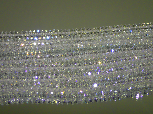ボタンカット水晶 ◇◇6mm◇◇ 1連 38cm（約100個） 最安値 1個 約15.1円～ 副資材【ネコポス便可】【ハンドメイド】【アクセサリー】【パーツ】【ビーズ】