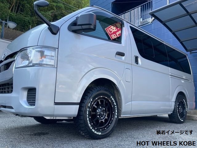 4本目 ハイエース エセックスENCBオープンカントリー215／65R-16C うまし
