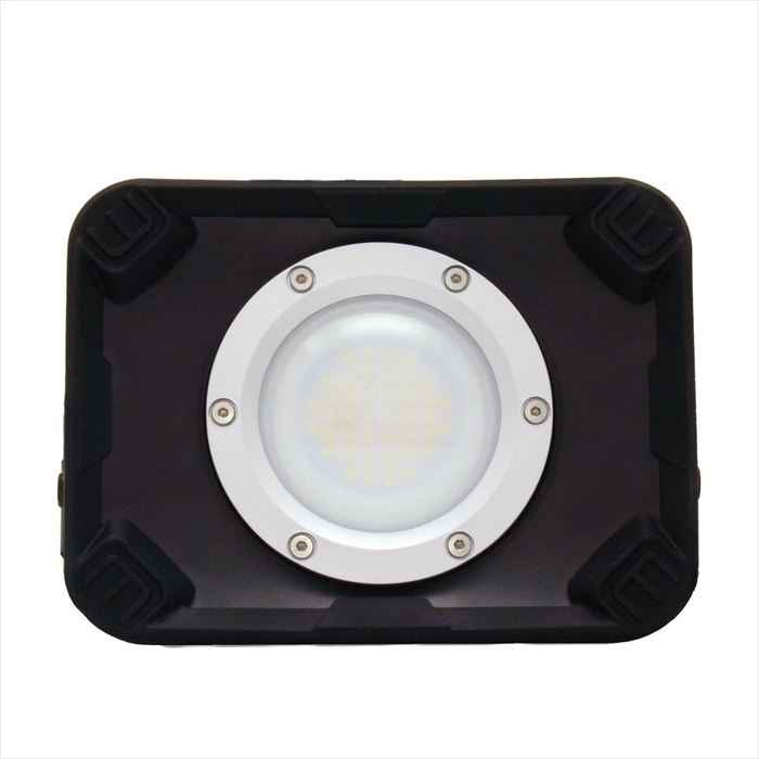 LED投光器 15W 充電式 プロ仕様 ハイパワー 投光器 2,200mAh リチウムイオン電池 防塵防水IP65 耐衝撃IK07 富士倉 SVB-15W