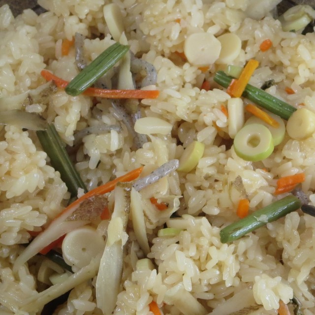 寿楽祭　山菜おこわ