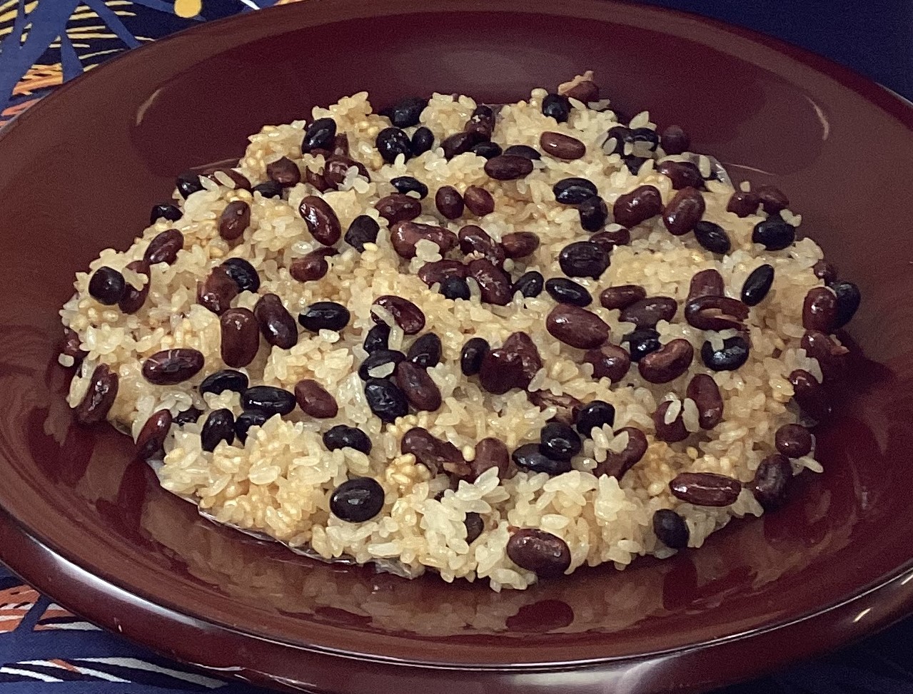 だし炊き豆おこわ