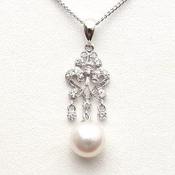 アコヤ真珠ペンダント（8ミリ）