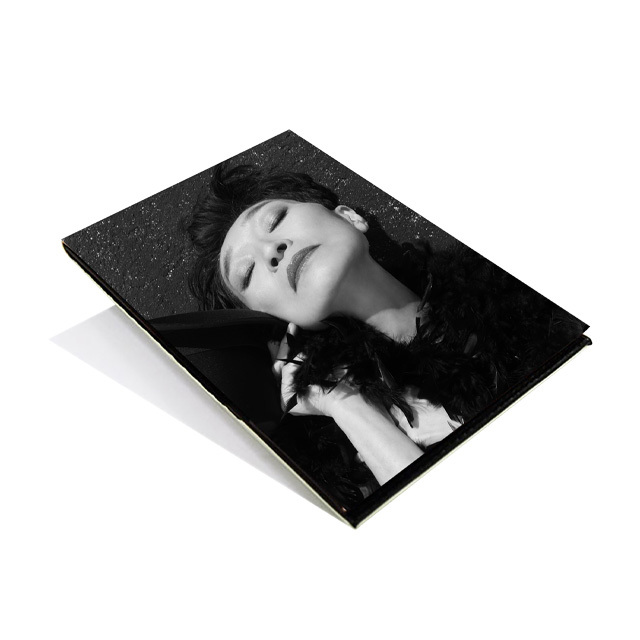 【越山雅代×Fadil Berishaコラボグッズ】オリジナルスタンドミラー