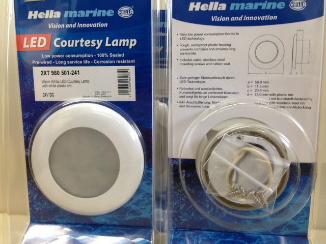 【個数限定大特価】HELLA　WarmホワイトLED　24v　ホワイトプラスチックリム　3個Set