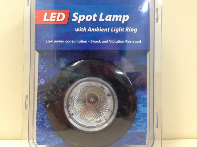 【個数限定大特価】HELLA　ホワイトLED  interiorLamp マルチボルテージ　プラスチックブラックリム