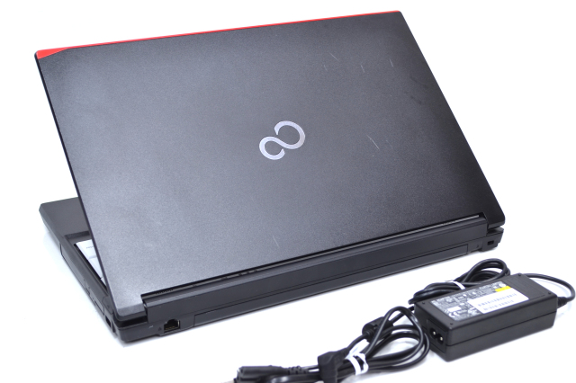 中古　富士通 FMV LIFEBOOK ノートPC 15.6型 Core i5 pclife_p-personal-computer101