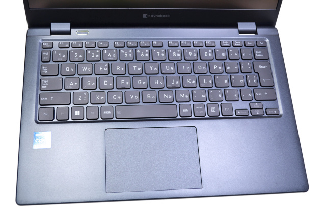 13.3型 FHD dynabook G83/HS Core i5 1135G7 IrisXe メモリ8GB M