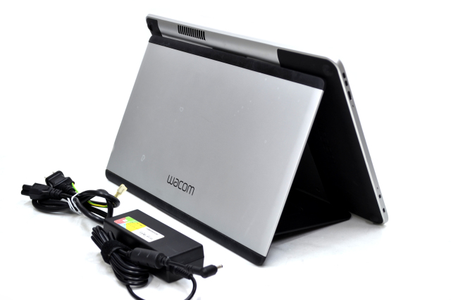 訳あり 13.3型 WQHD タブレットPC ワコム Cintiq Companion 2 Core i7