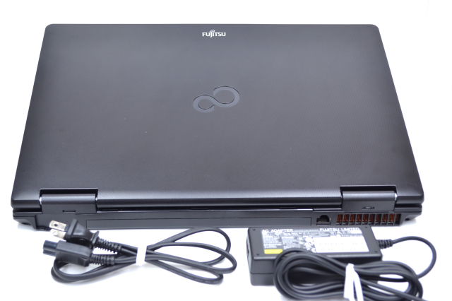 Fujitsu Lifebook A561/D Office付き Amazon.co.jp: 中古パソコン 富士通 LIFEBOOK A561/D(DX