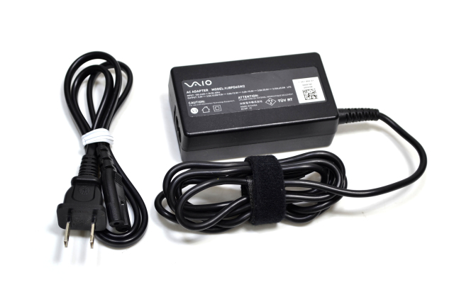 VAIO corei5 メモリ8GB SSD 純正ACアダプタ付 VAIO corei5 メモリ8GB SSD 純正ACアダプタ付