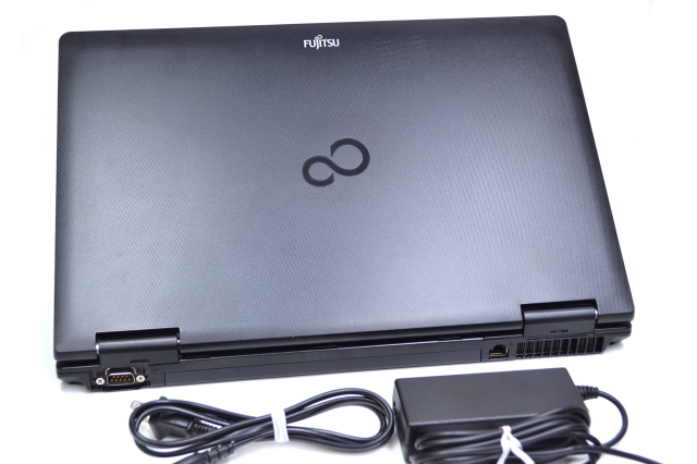 SSD搭載 Windows10 64bit ノートパソコン 富士通 LIFEBOOK A572/F Core 