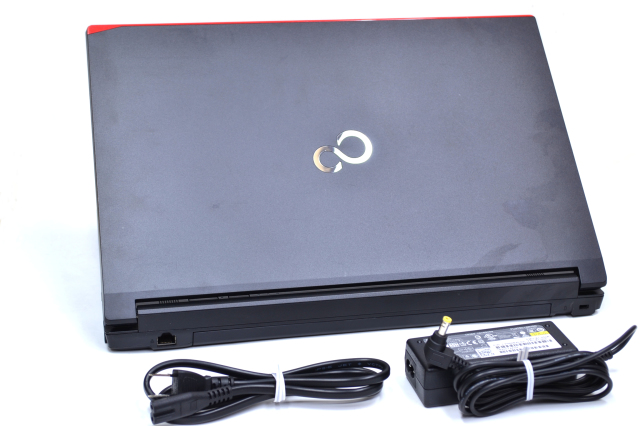カメラ Bluetooth 中古ノートパソコン 富士通 LIFEBOOK A553/H Celeron 