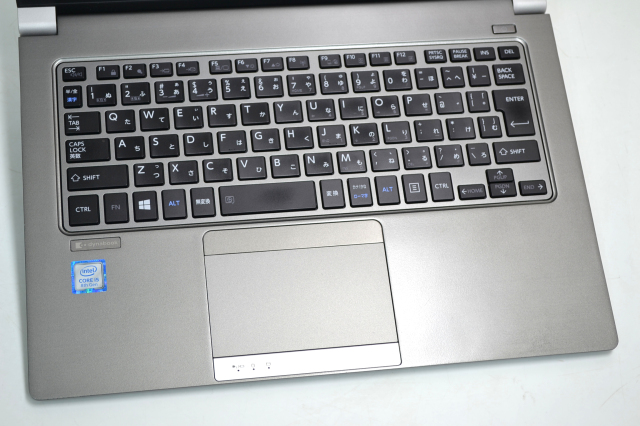 フルHD ノートパソコン モバイル 中古 東芝 dynabook R63/M Core i5 