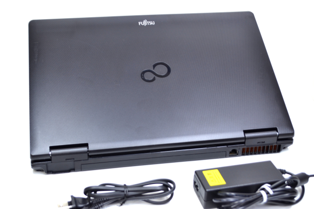 アウトレット 15.6型 中古ノートパソコン 富士通 LIFEBOOK A561/D Core 
